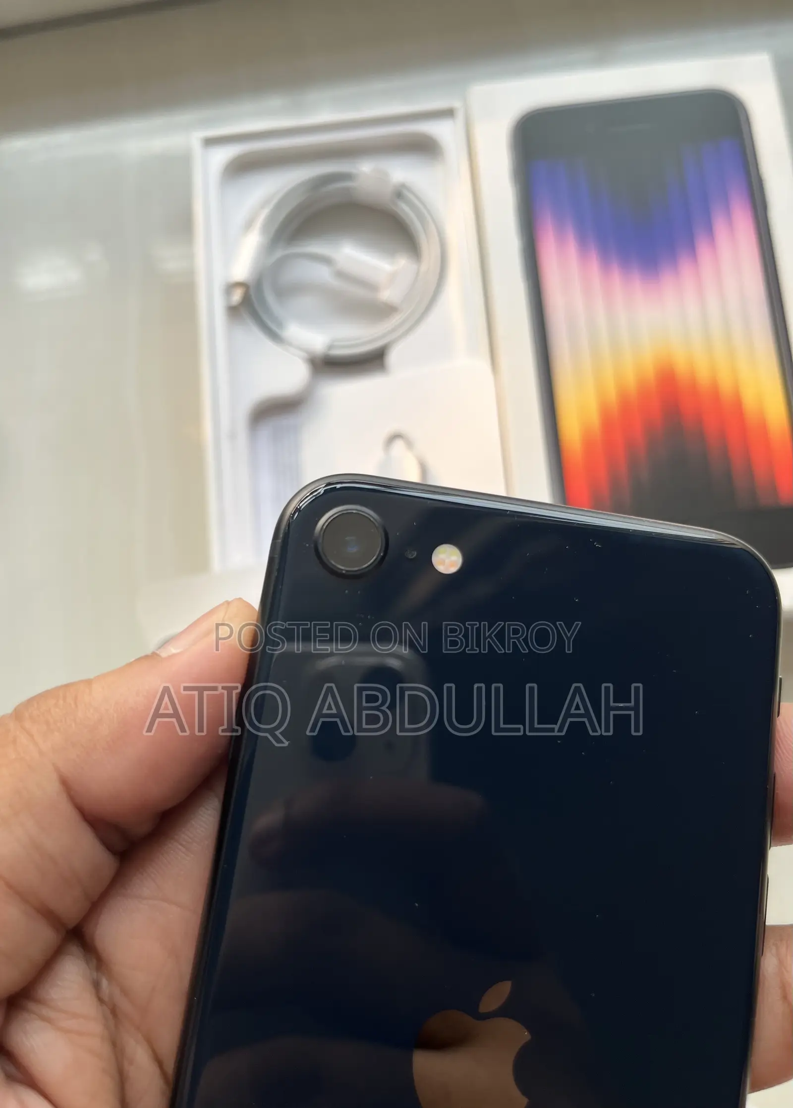 Apple iPhone SE (2022) 64 GB Black