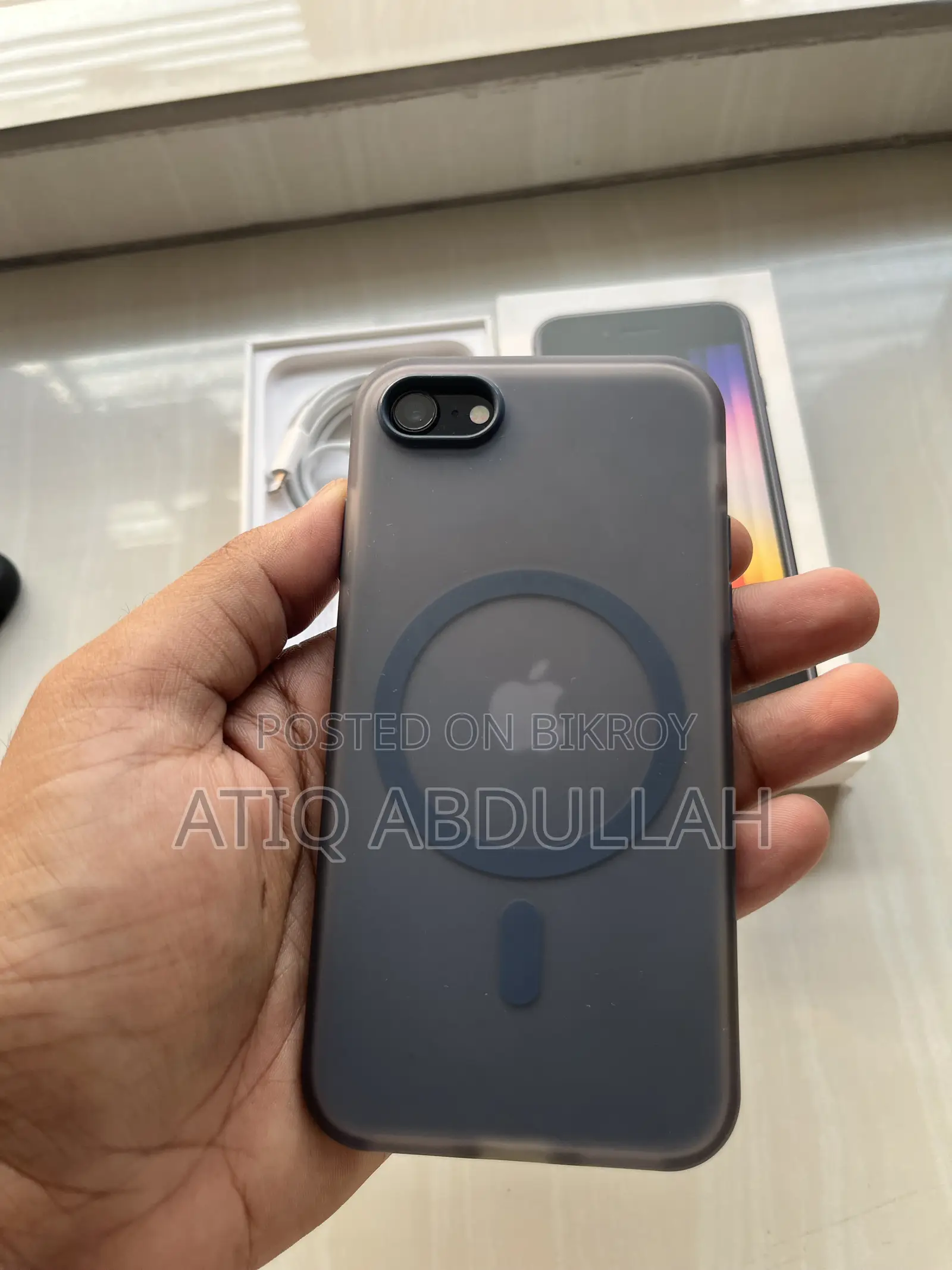 Apple iPhone SE (2022) 64 GB Black