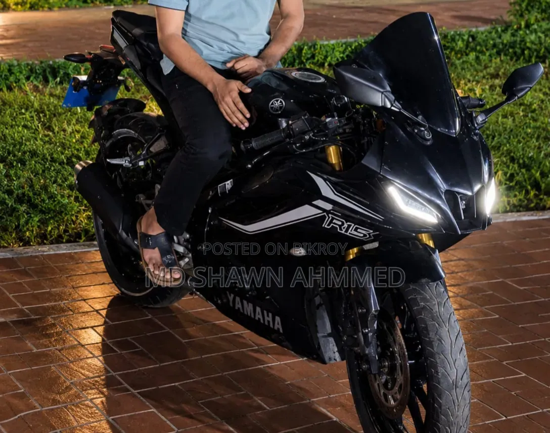 Yamaha R15M 2022 Black