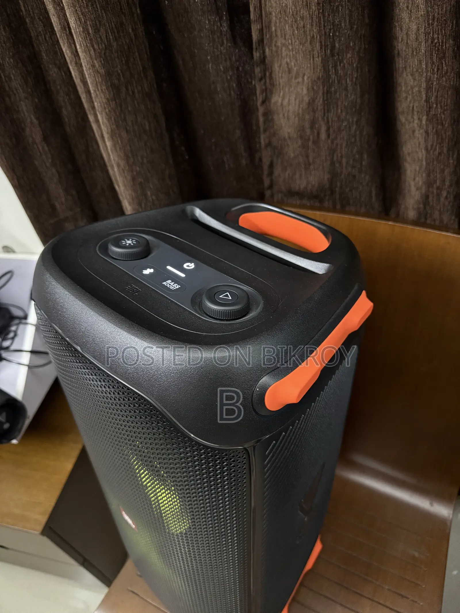 জেবিএল পার্টি বক্স ১১০