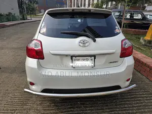 Toyota Auris 2010 Pearl