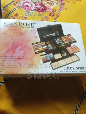 Make Up Box