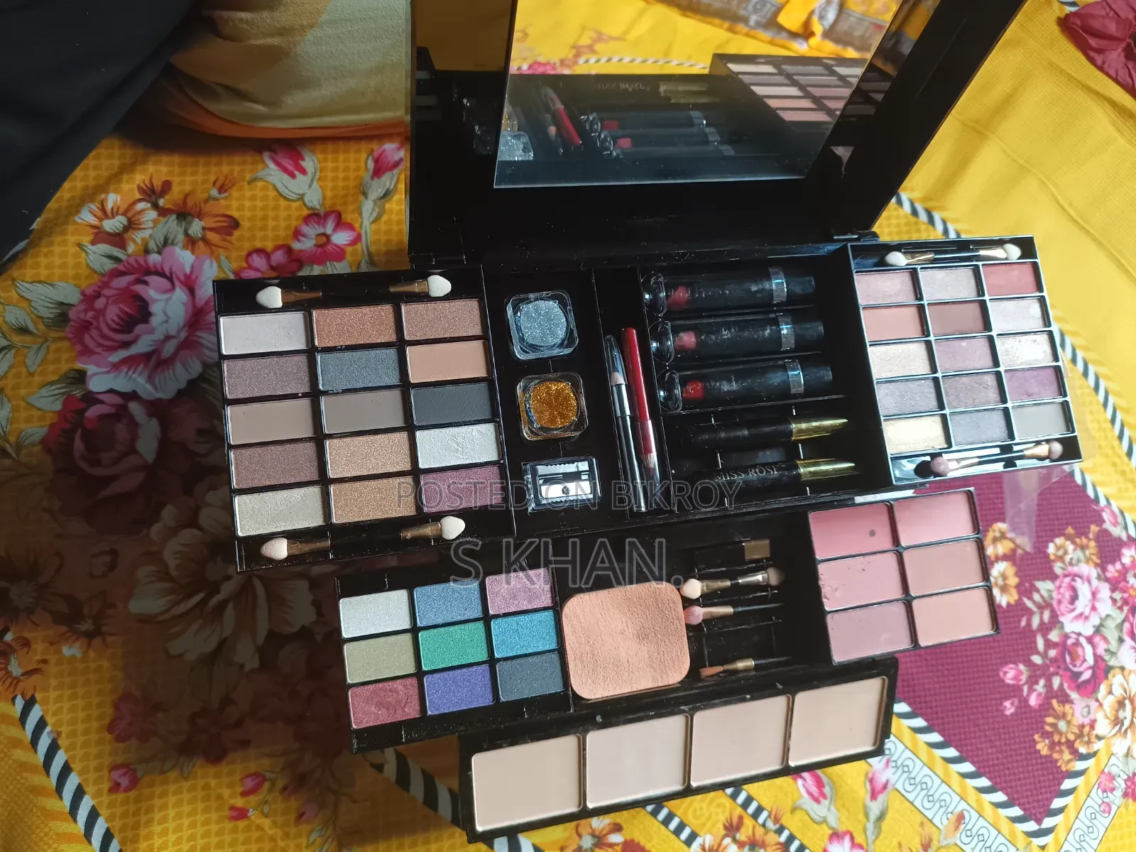 Make Up Box