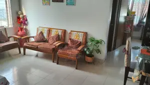 3-Bedroom Apartment in Dom Inno Solemne, Malibag for rent