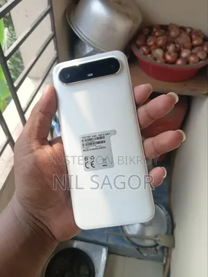 টেকনো পোভা স্লিম ৫জি ২৫৬ জিবি সাদা
