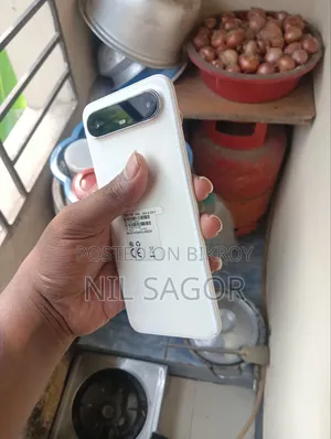 টেকনো পোভা স্লিম ৫জি ২৫৬ জিবি সাদা