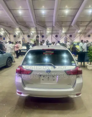 Toyota Axio 2020 Silver