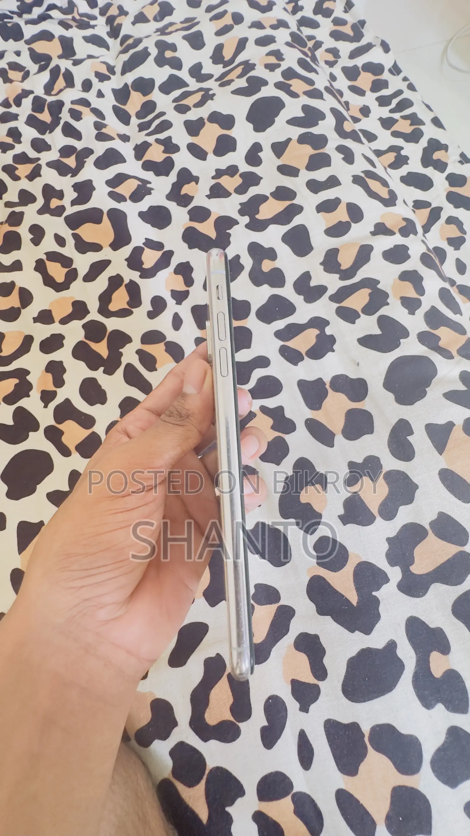 অ্যাপল আইফোন এক্সএস ম্যাক্স ২৫৬ জিবি গোল্ড