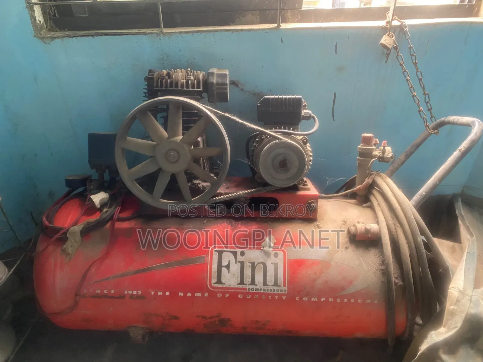 A Fini model good compressor