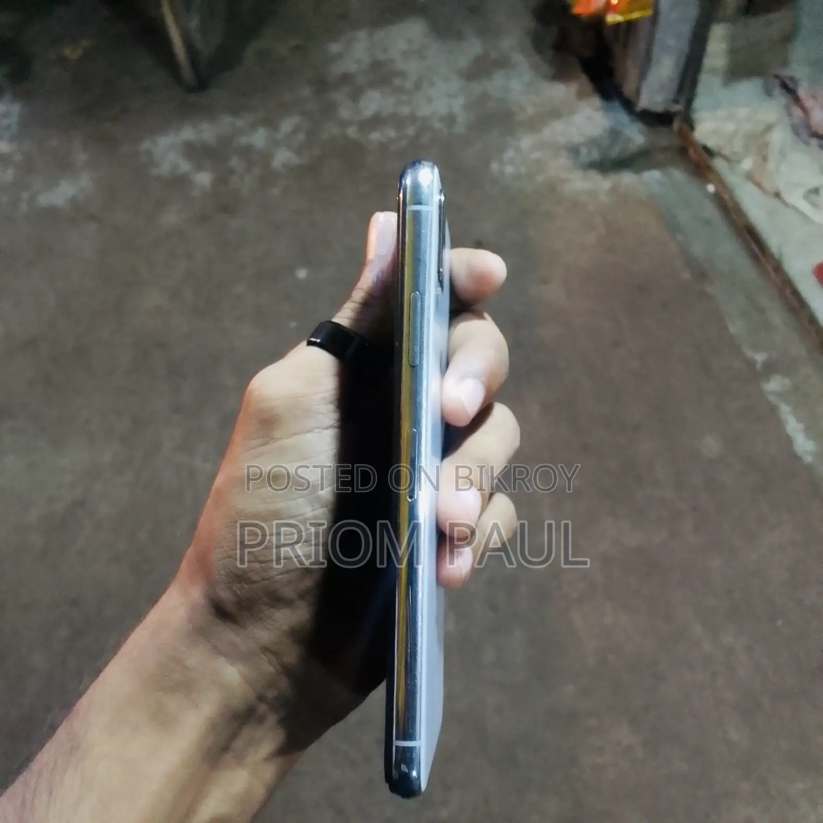 অ্যাপল আইফোন এক্সএস ২৫৬ জিবি হোয়াইট