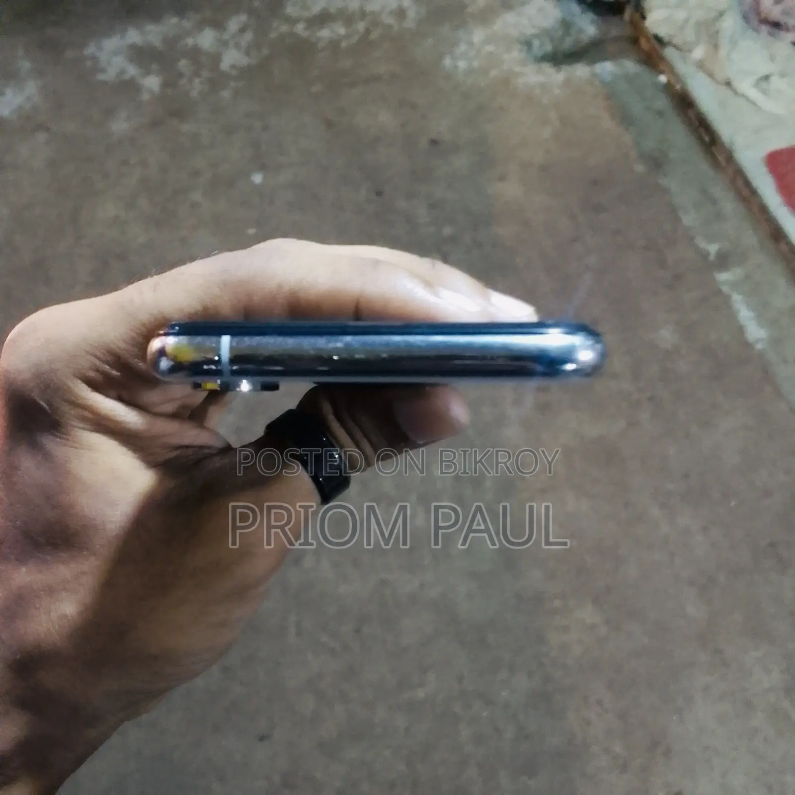অ্যাপল আইফোন এক্সএস ২৫৬ জিবি হোয়াইট