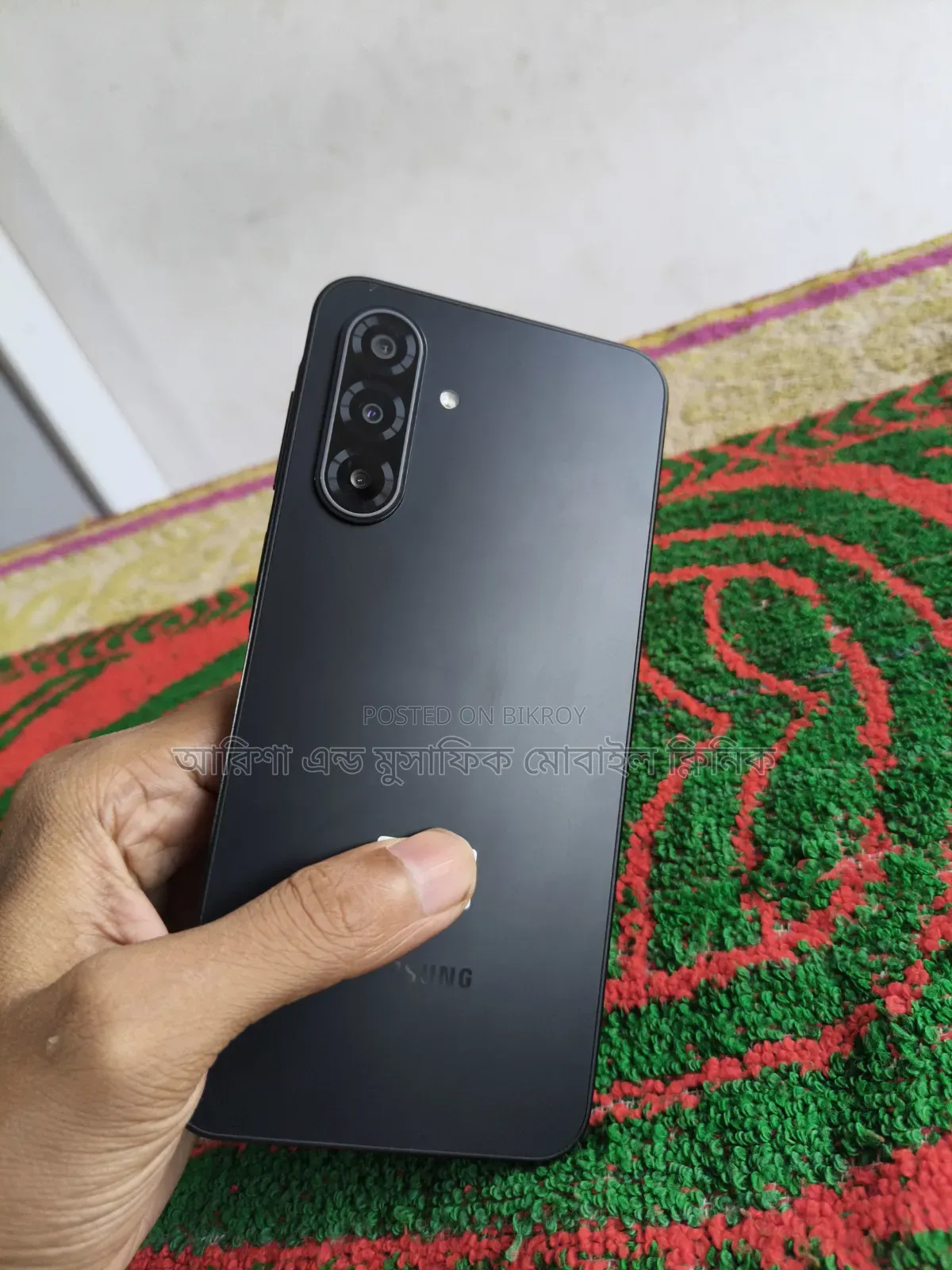 স্যামসাং গ্যালাক্সি এ১৭ ৫জি ১২৮ জিবি ব্ল্যাক
