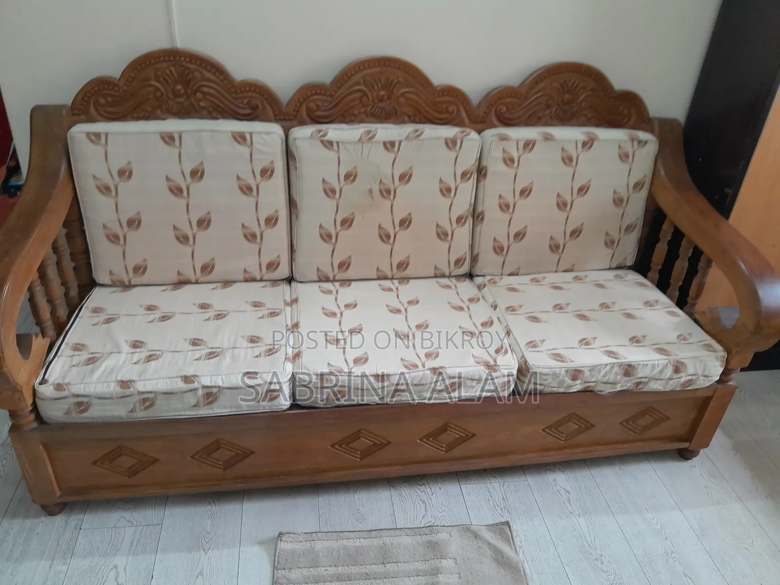 ৩ সিটের সোফা