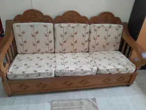 ৩ সিটের সোফা