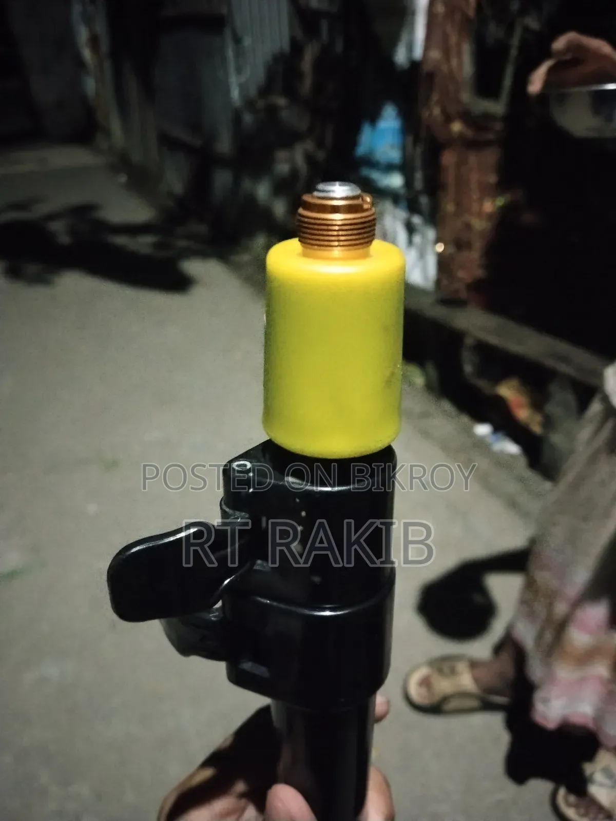 High-pressure air tank regulator