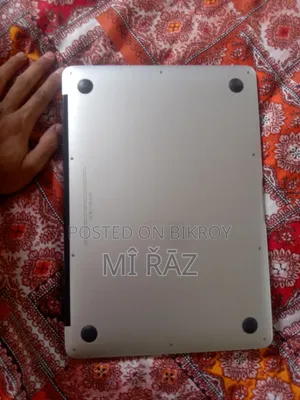 ল্যাপটপ অ্যাপল ম্যাকবুক ২০১৩ ৪জিবি ইন্টেল কোর আই৫ এসএসডি ৫১২জিবি
