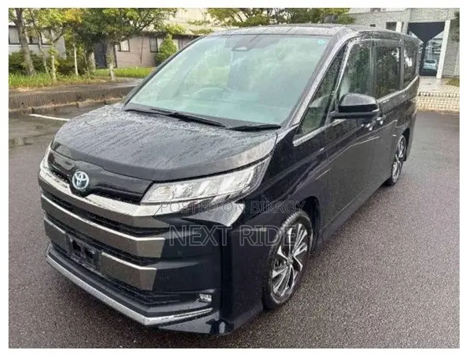 Toyota Noah 2022 Black