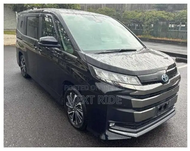 Toyota Noah 2022 Black