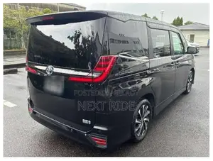 Toyota Noah 2022 Black