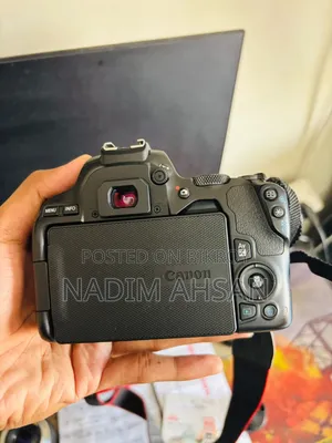 Canon EOS 250D