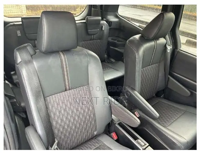 Toyota Noah 2022 Black