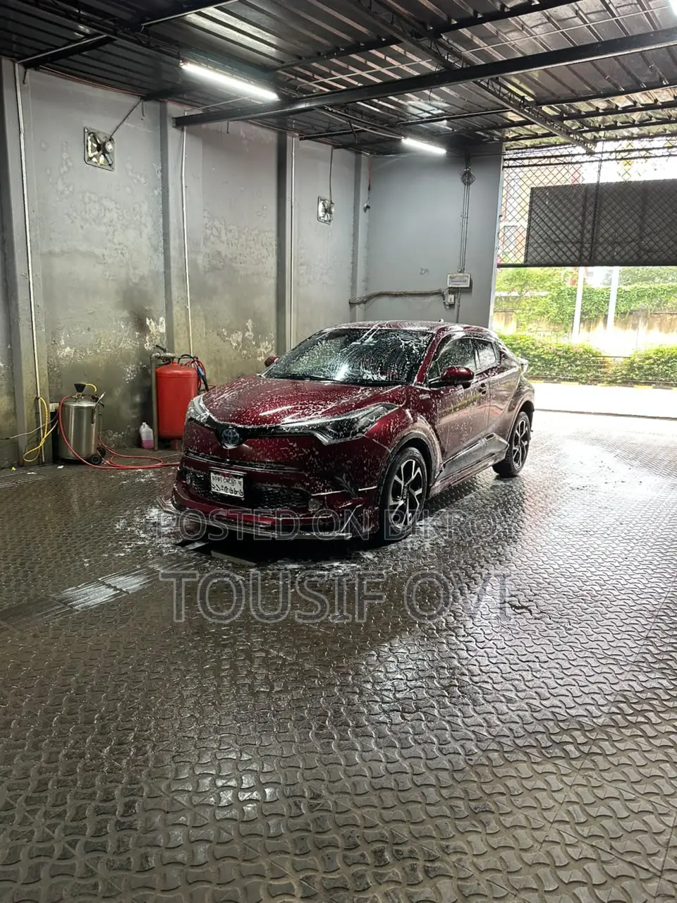 Toyota C-HR 2017 Red