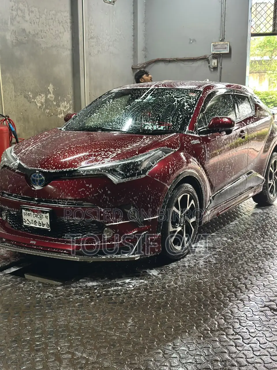 Toyota C-HR 2017 Red