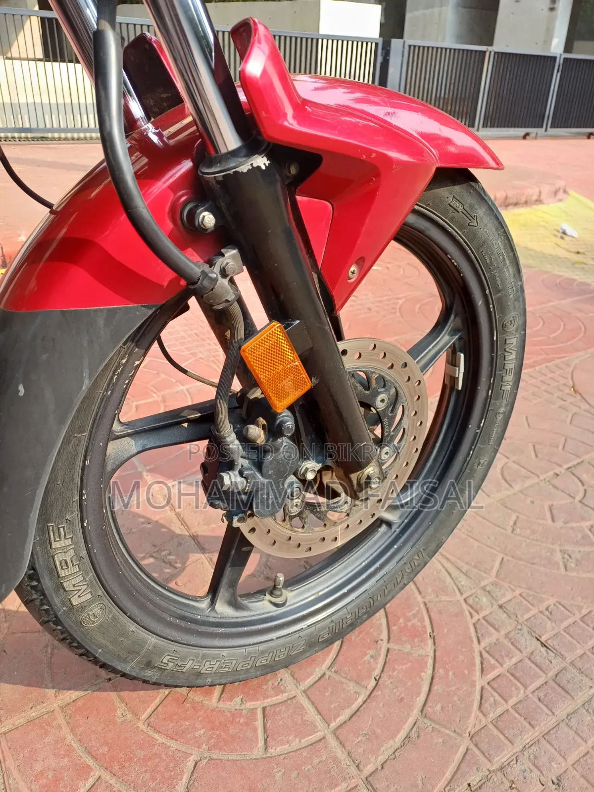 হিরো হাংক ২০১৮ লাল