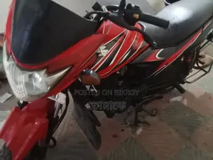 সুজুকি হায়াতে ২০১৮ রেড