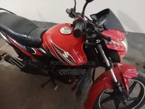 সুজুকি হায়াতে ২০১৮ রেড