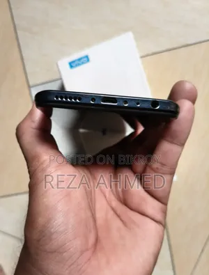 Vivo Y19 128 GB Black
