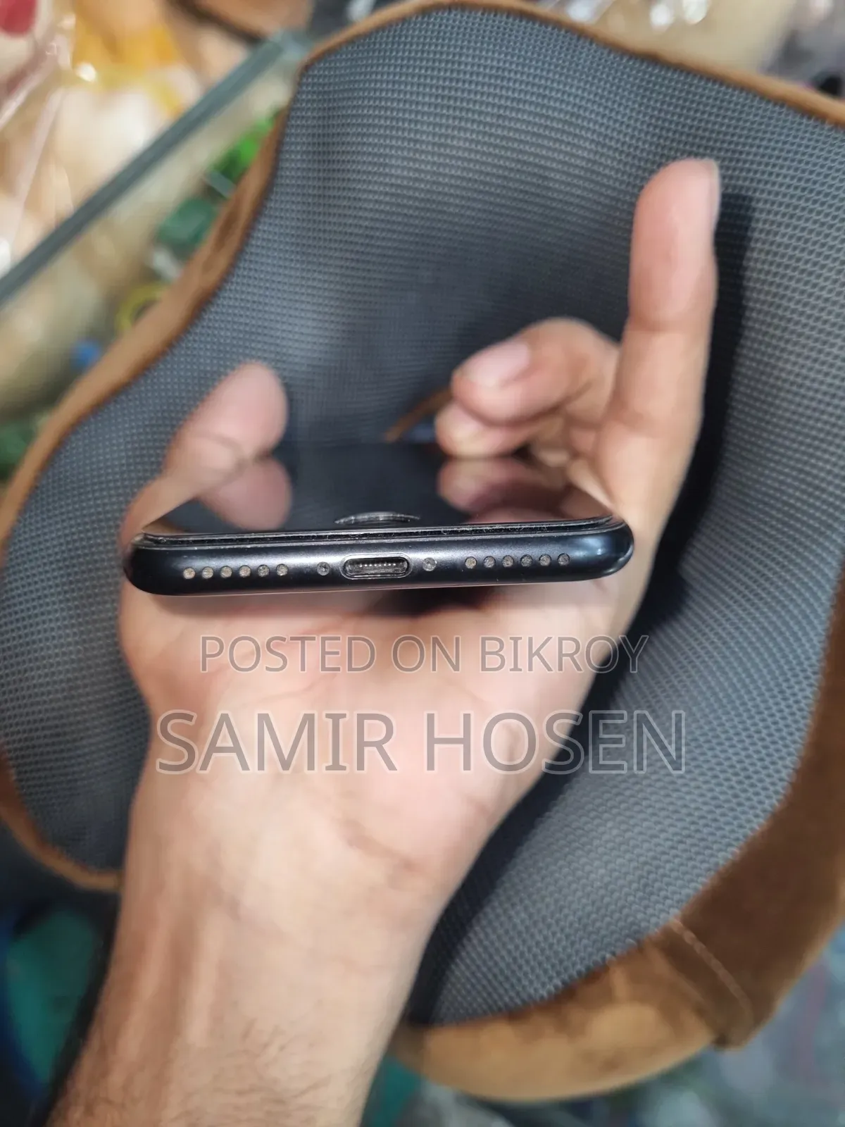অ্যাপল আইফোন এসই (২০২২) ১২৮ জিবি ব্ল্যাক