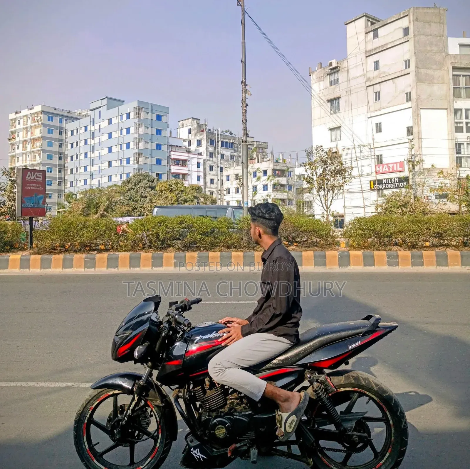 পোলারিস ২০১৭ ব্ল্যাক