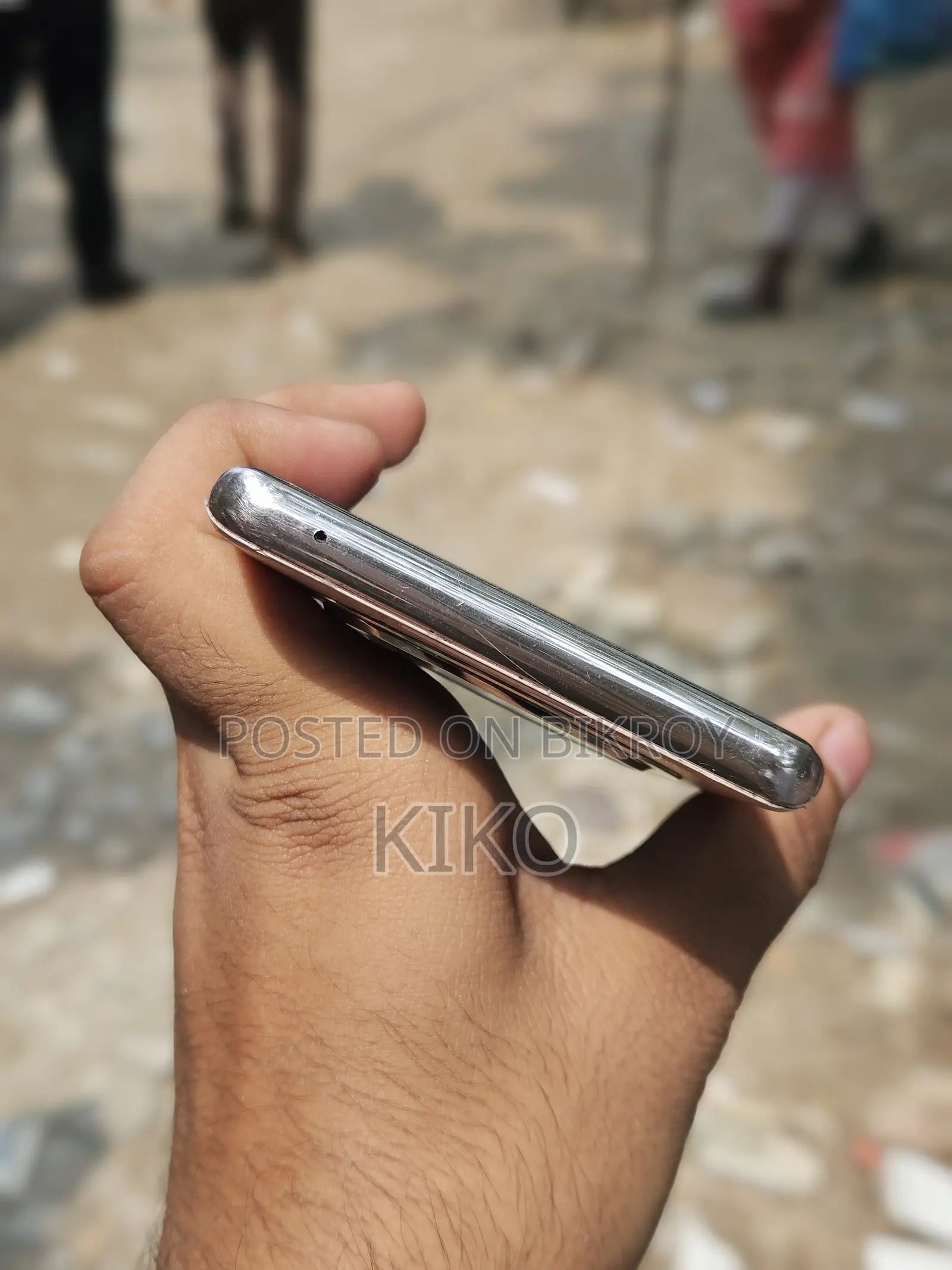 অপ্পো এফ২৭ প্রো+ ২৫৬ জিবি পিংক