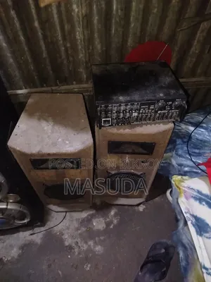 হাতের তৈরি সাউন্ড বক্স