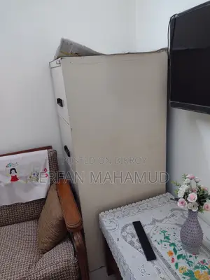 মেটাল ফাইল ক্যাবিনেট (চার ড্রয়ার)
