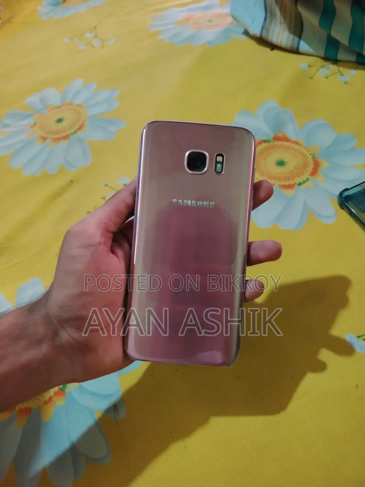 স্যামসাং গ্যালাক্সি এস সেভেন এজ ৬৪ জিবি গোল্ড