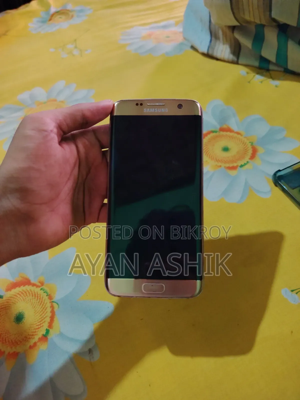 স্যামসাং গ্যালাক্সি এস সেভেন এজ ৬৪ জিবি গোল্ড