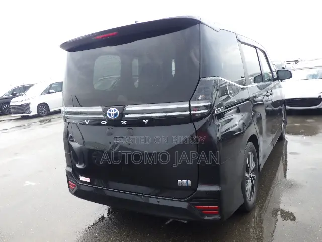 Toyota Voxy Hybrid S-Z 2WD 7-Seater 2022 Black