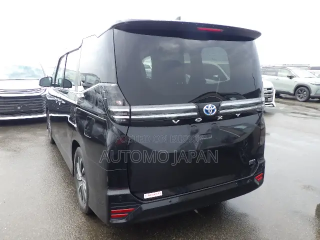 Toyota Voxy Hybrid S-Z 2WD 7-Seater 2022 Black