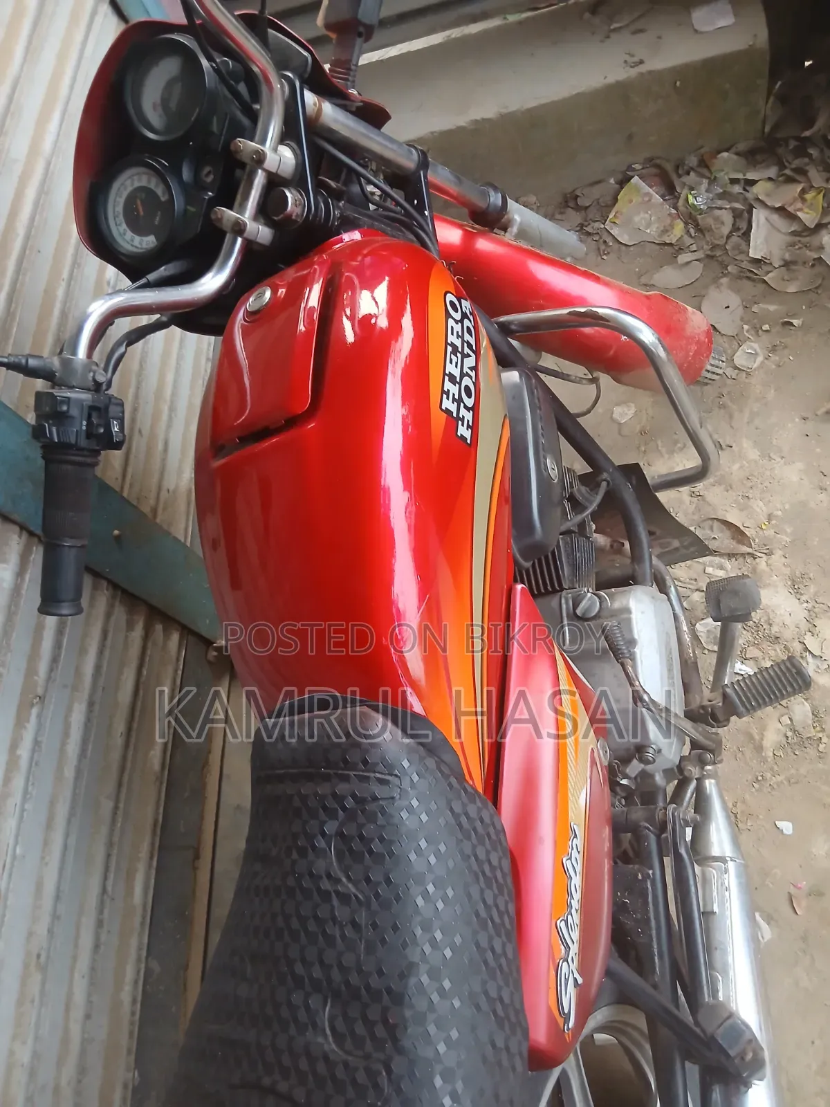 হিরো স্প্লেন্ডার প্লাস ২০১১ রেড