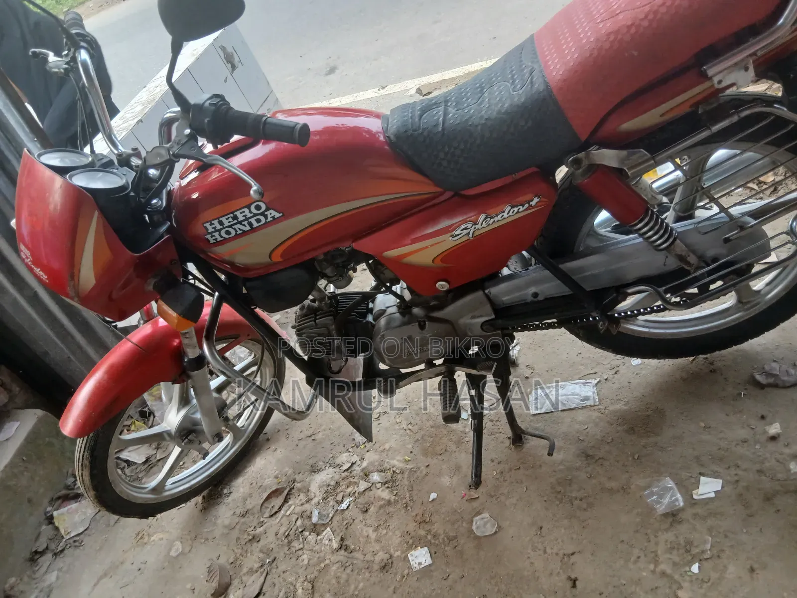 হিরো স্প্লেন্ডার প্লাস ২০১১ রেড