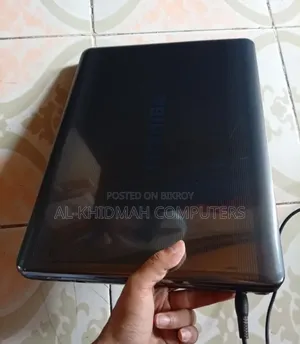 Laptop Toshiba 2GB AMD HDD 250GB