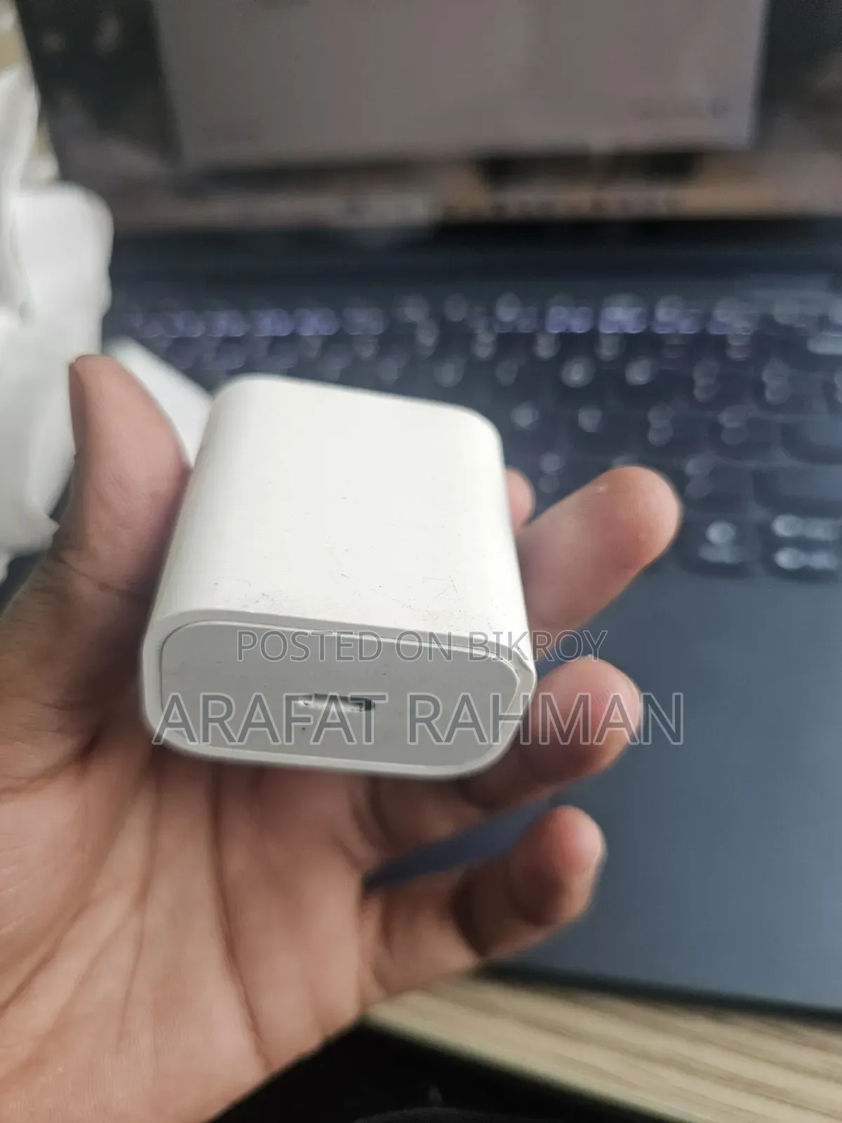 Apple Adapter