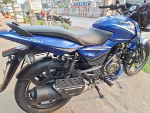 Bajaj Pulsar 150 2021 Blue