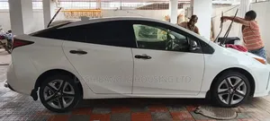New Toyota Prius 2020 Pearl