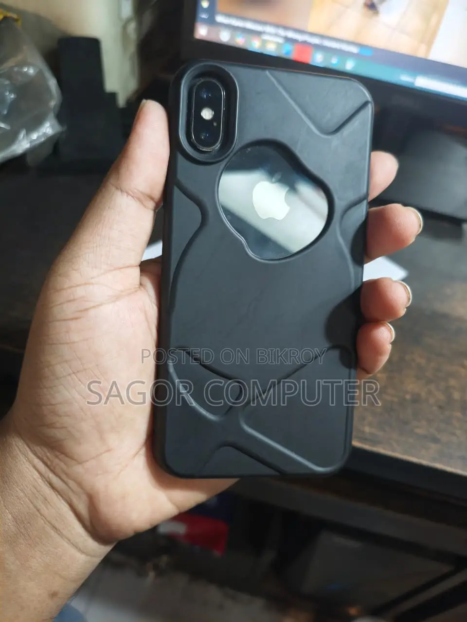অ্যাপল আইফোন এক্স ২৫৬ জিবি ব্ল্যাক