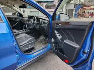 DFSK Glory 580 Luxury 2021 Blue