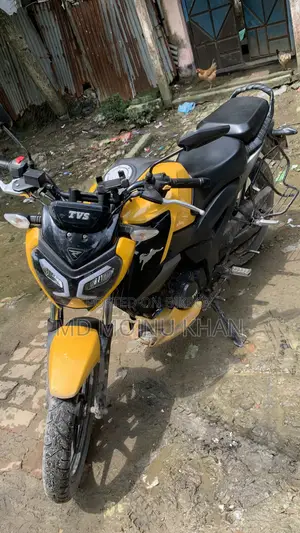 TVS Raider 125 2022 Yellow
