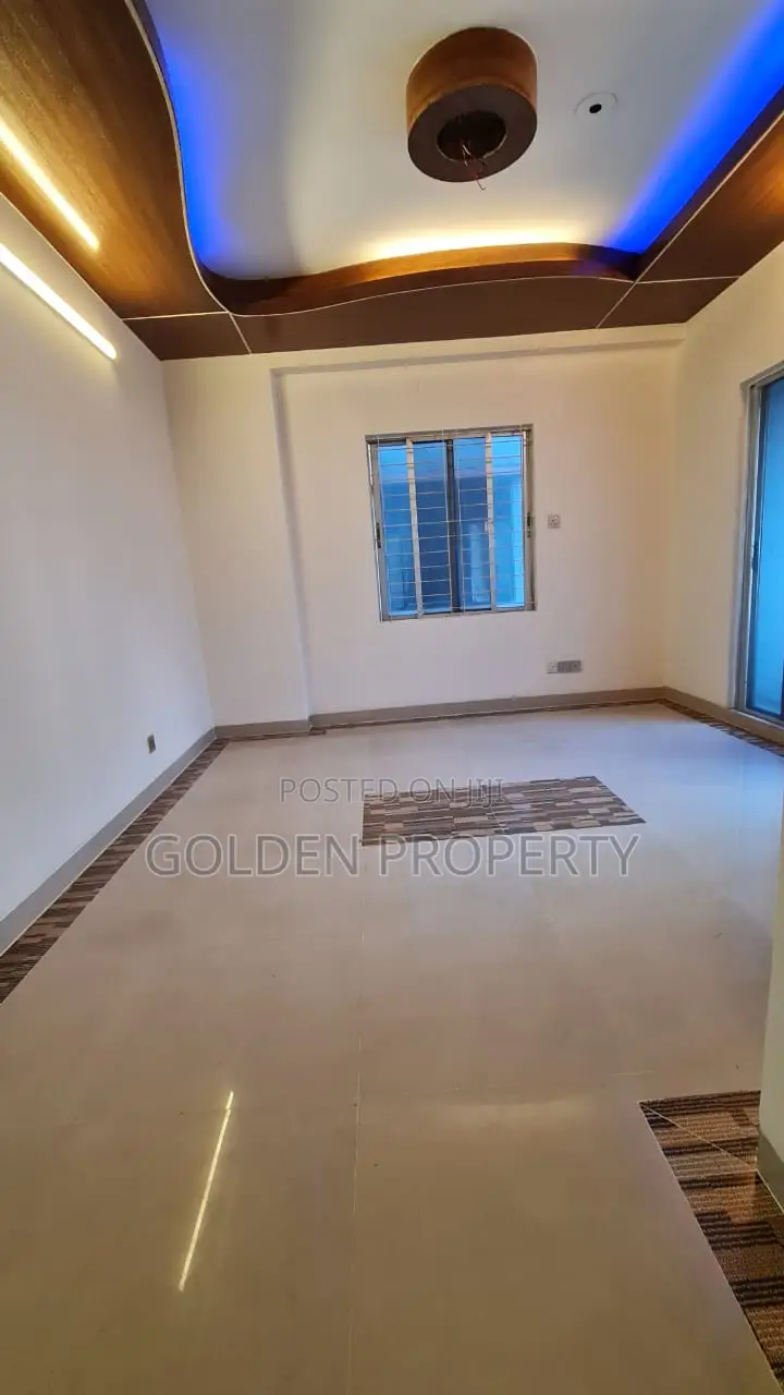 3bdrm Apartment in New Ready Flat For, Basundhara for sale